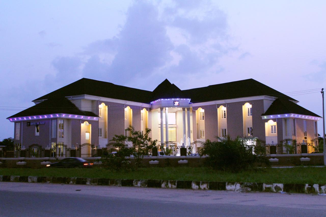 Westbrook Hotel Owerri Ngoại thất bức ảnh