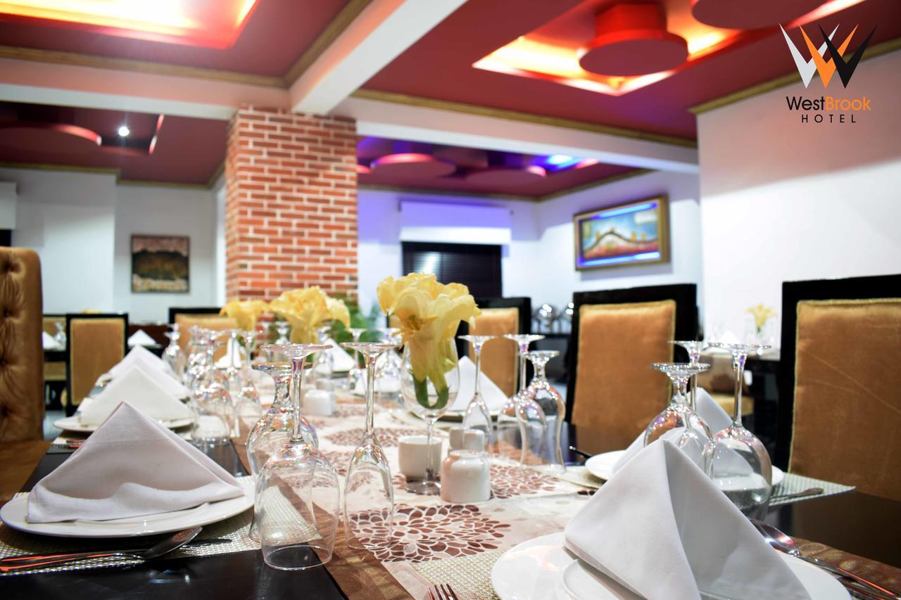 Westbrook Hotel Owerri Ngoại thất bức ảnh