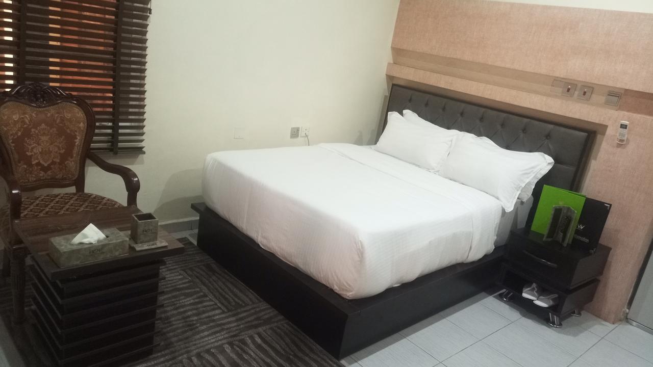 Westbrook Hotel Owerri Ngoại thất bức ảnh